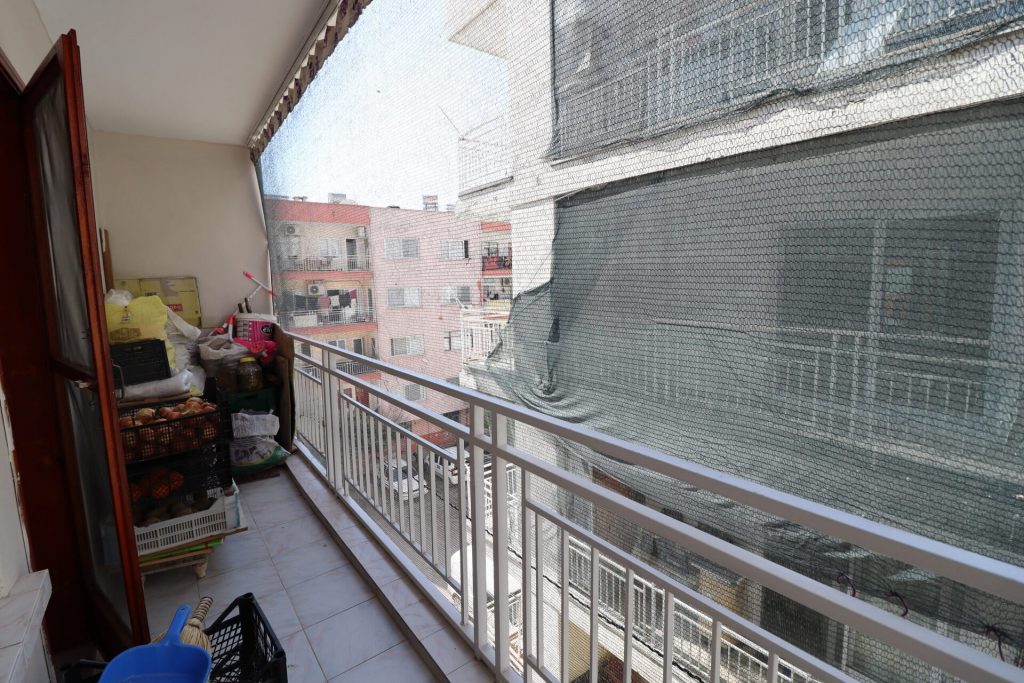 Erdemli Merkez Acil Satılık Kelepir Fiyata 2+1 Daire