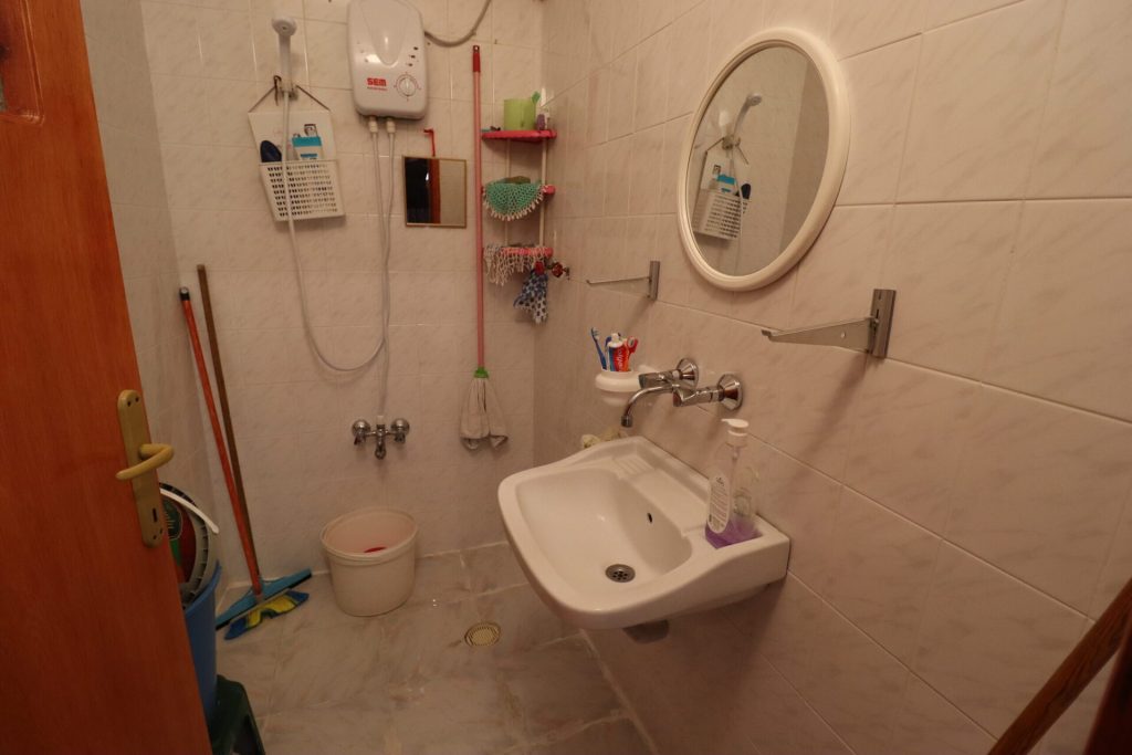 Erdemli Merkez Acil Satılık Kelepir Fiyata 2+1 Daire