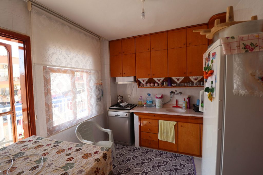 Erdemli Merkez Acil Satılık Kelepir Fiyata 2+1 Daire