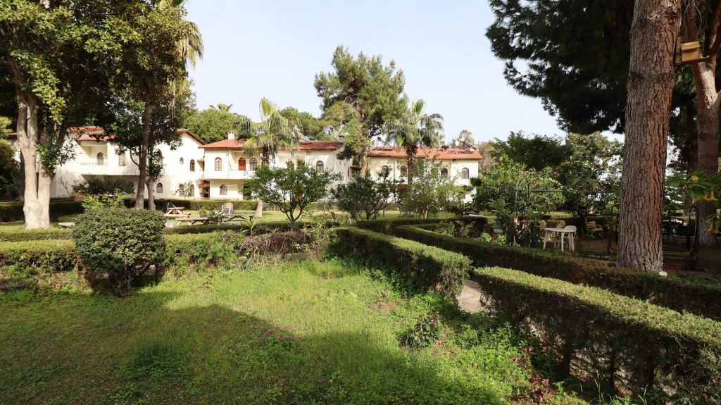 Mersin Erdemli Kargıpınarı Denize Sıfır Sörf Sitesi Satılık 4+1 Villa
