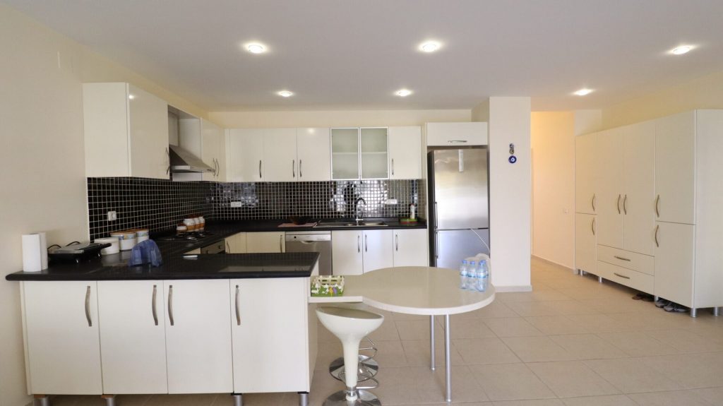 Mersin Erdemli Kargıpınarı Queenaba Sitesi 3+1 Yazlık Daire