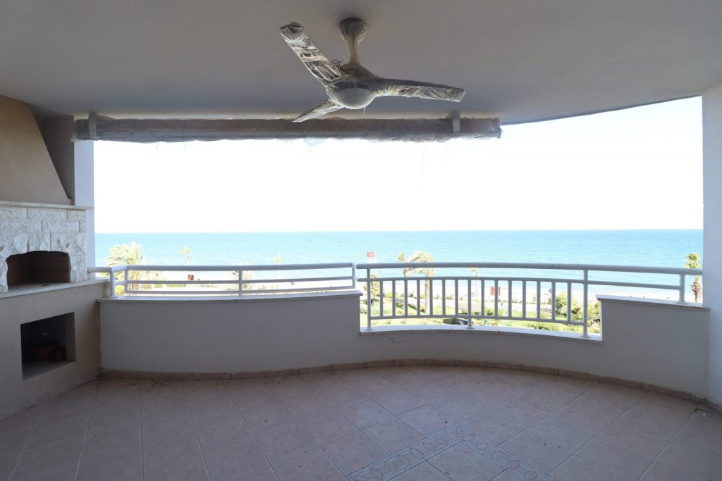 Mersin Erdemli Limonlu Liparis 4 Sitesi Denize Sıfır Satılık Daire