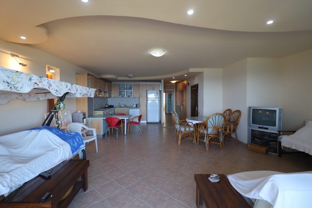 Mersin Erdemli Limonlu Liparis 4 Sitesi Denize Sıfır Satılık Daire