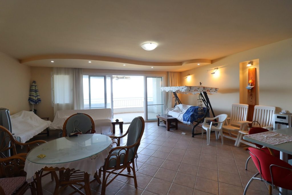 Mersin Erdemli Limonlu Liparis 4 Sitesi Denize Sıfır Satılık Daire