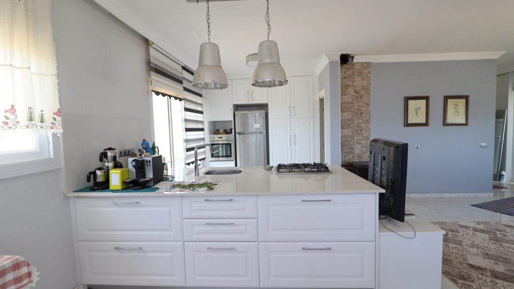 Kumkuyu Deniz Manzaralı Satılık Bağımsız 4+1 Villa