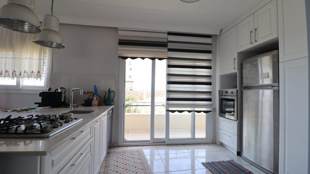 Kumkuyu Deniz Manzaralı Satılık Bağımsız 4+1 Villa
