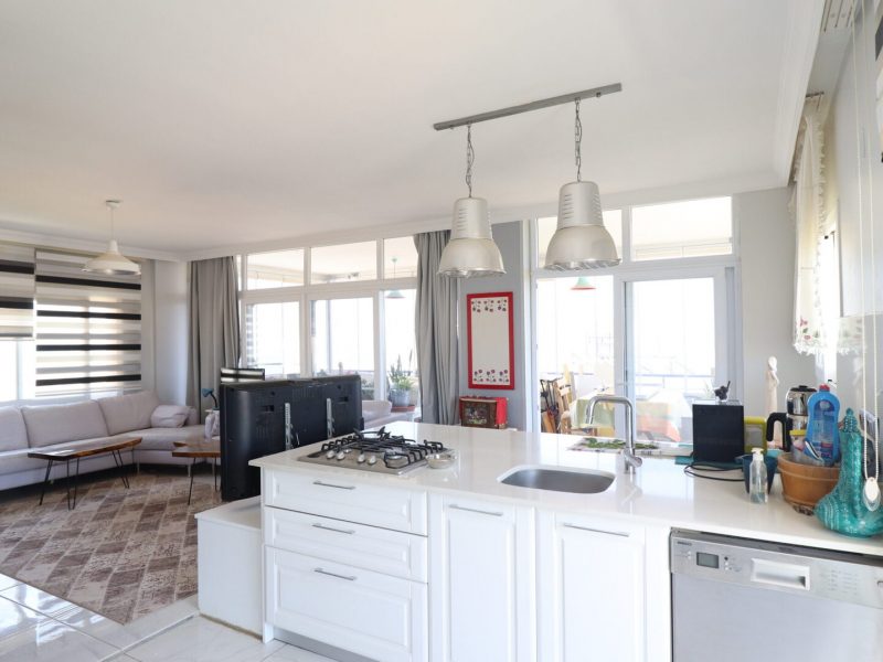 Kumkuyu Deniz Manzaralı Satılık Bağımsız 4+1 Villa
