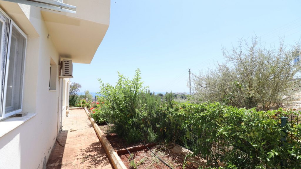 Kumkuyu Deniz Manzaralı Satılık Bağımsız 4+1 Villa