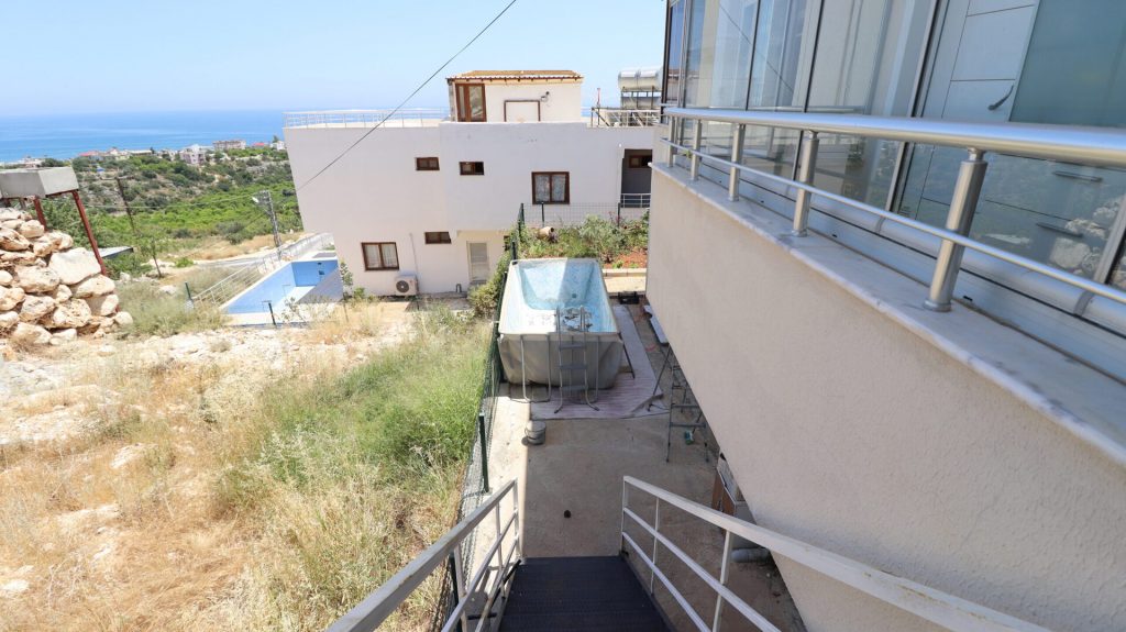 Kumkuyu Deniz Manzaralı Satılık Bağımsız 4+1 Villa