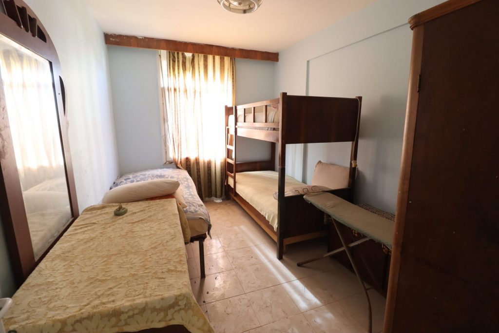 Mersin Erdemli Merkez Erdemkent Sitesinde Eşyalı Satılık 2+1 Daire