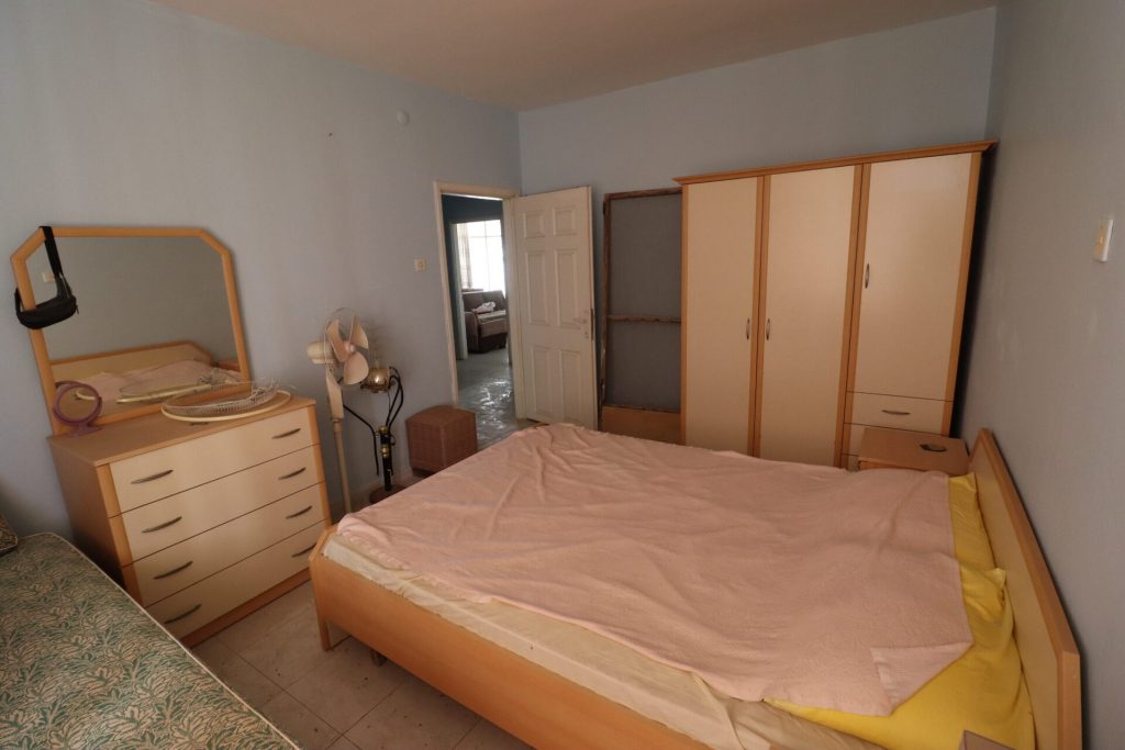 Mersin Erdemli Merkez Erdemkent Sitesinde Eşyalı Satılık 2+1 Daire