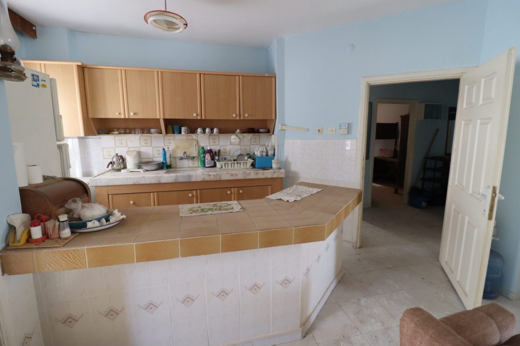 Mersin Erdemli Merkez Erdemkent Sitesinde Eşyalı Satılık 2+1 Daire
