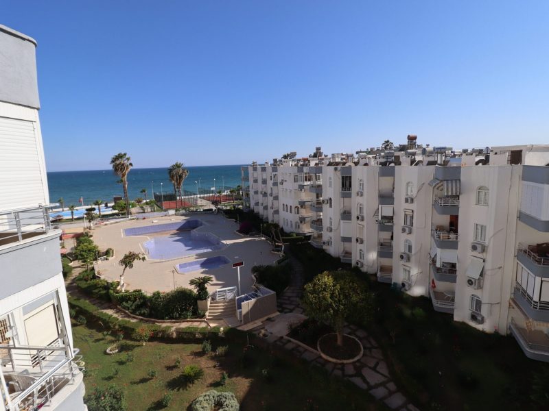 Mersin Erdemli Merkez Erdemkent Sitesinde Eşyalı Satılık 2+1 Daire