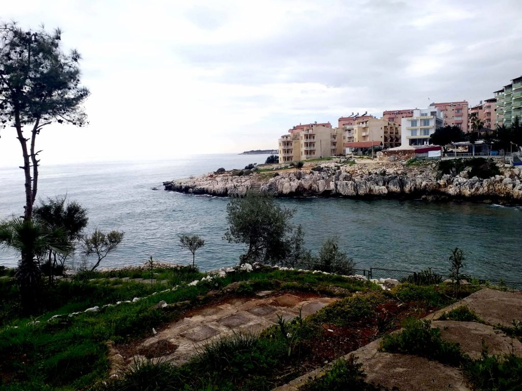 ERDEMLİ AYAŞ VİLLA ÖZBELDE SİTESİ EŞYALI KİRALIK 3+1 DUBLEKS DAİRE