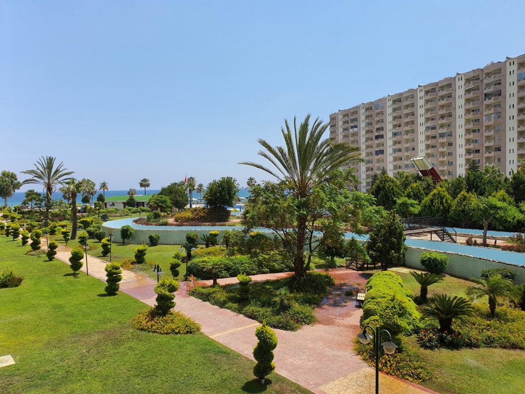 Mersin Kargipinari Queenaba Ferienanlage 2+1 Wohnung zu verkaufen