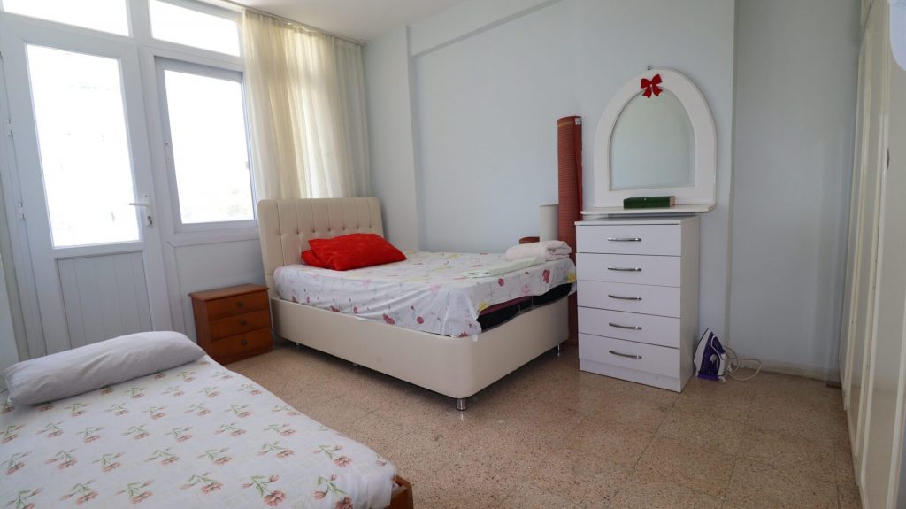 Erdemli Arpaçbahşiş Güneş 3 Sitesi Denize Sıfır Satılık Daire