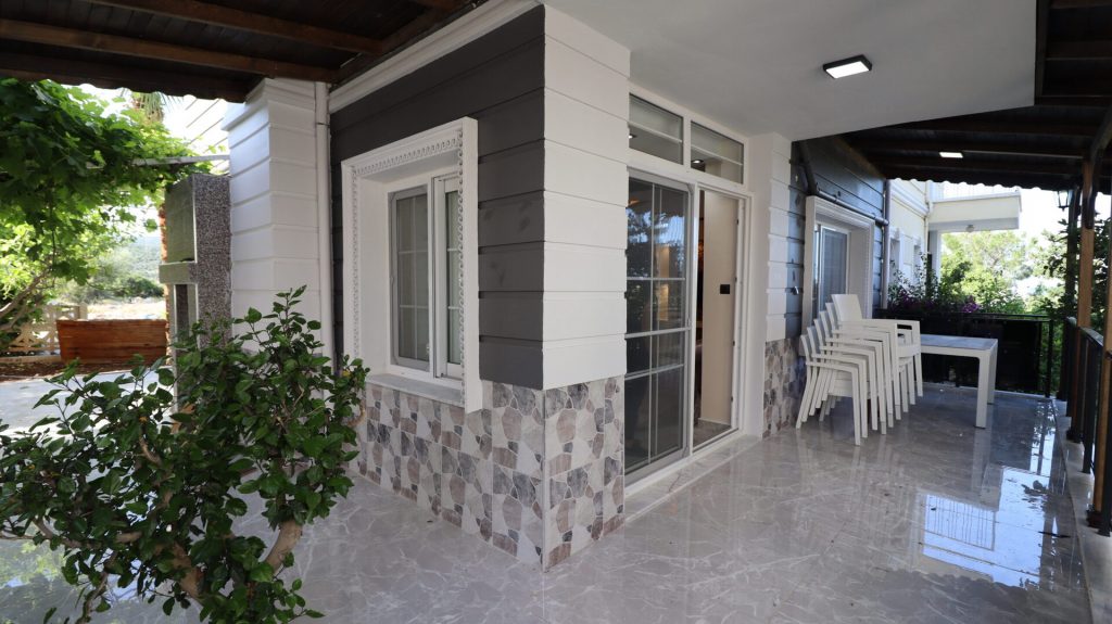 Mersin Silifke Narlıkuyu Nazar Villaları Satılık 4+1 Deniz Manzaralı Lüks Villa