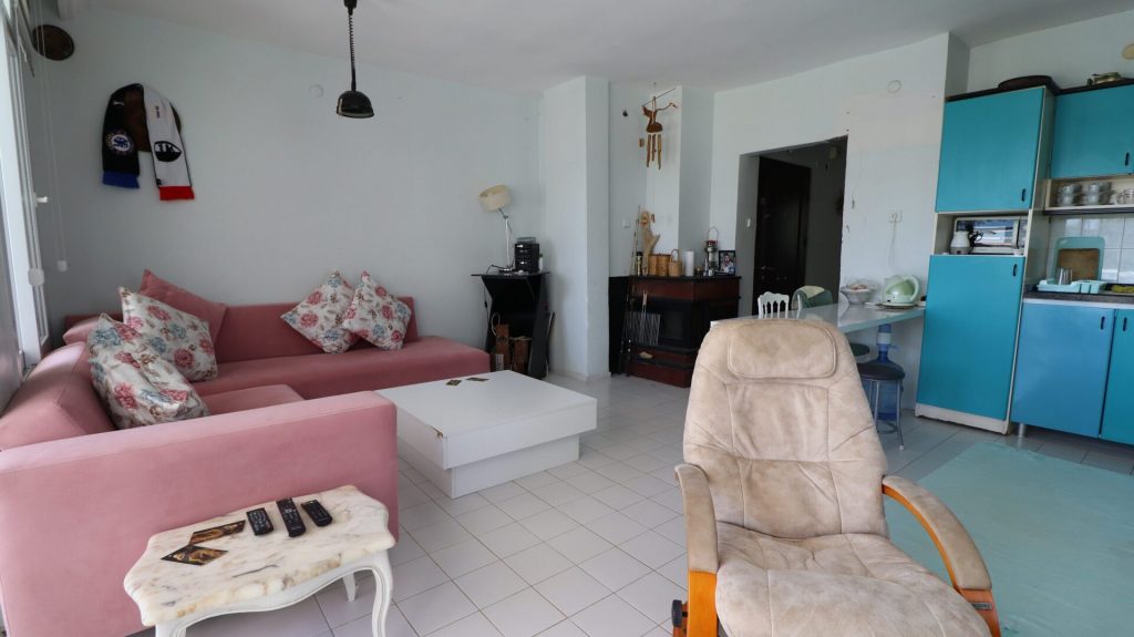 Erdemli Arpaçbahşiş Güneş 3 Sitesi Denize Sıfır Satılık Daire