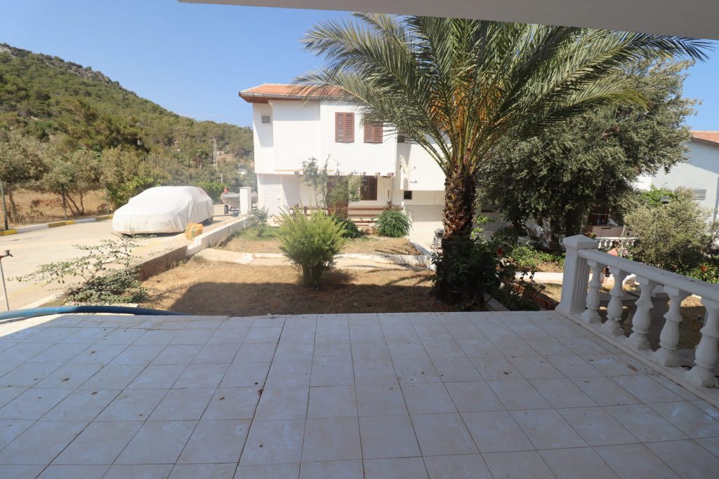 Mersin Tisan Satılık Denize Sıfır 3+1 Villa