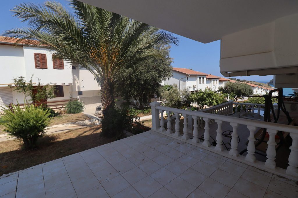 Mersin Tisan Satılık Denize Sıfır 3+1 Villa