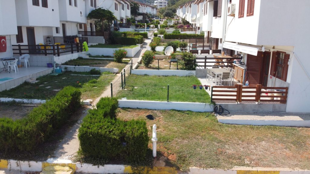 Mersin Tisan Satılık Denize Sıfır 3+1 Villa