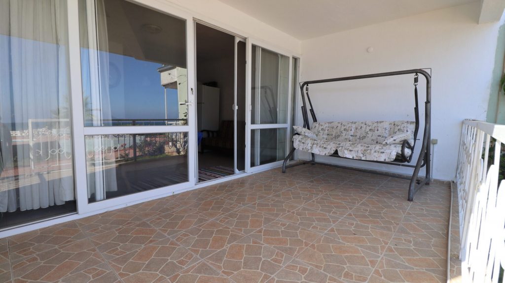 Mersin Erdemli Kocahasanlı Gür Tur Sitesi Eşyalı Satılık 2+1 Daire