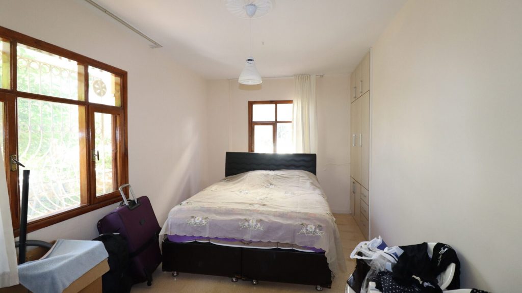Kumkuyu Denize Sıfır Satılık 2+1 Deniz Manzaralı Müstakil Tarzda Daire