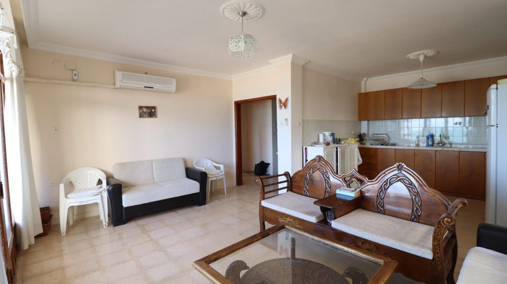 Kumkuyu Denize Sıfır Satılık 2+1 Deniz Manzaralı Müstakil Tarzda Daire
