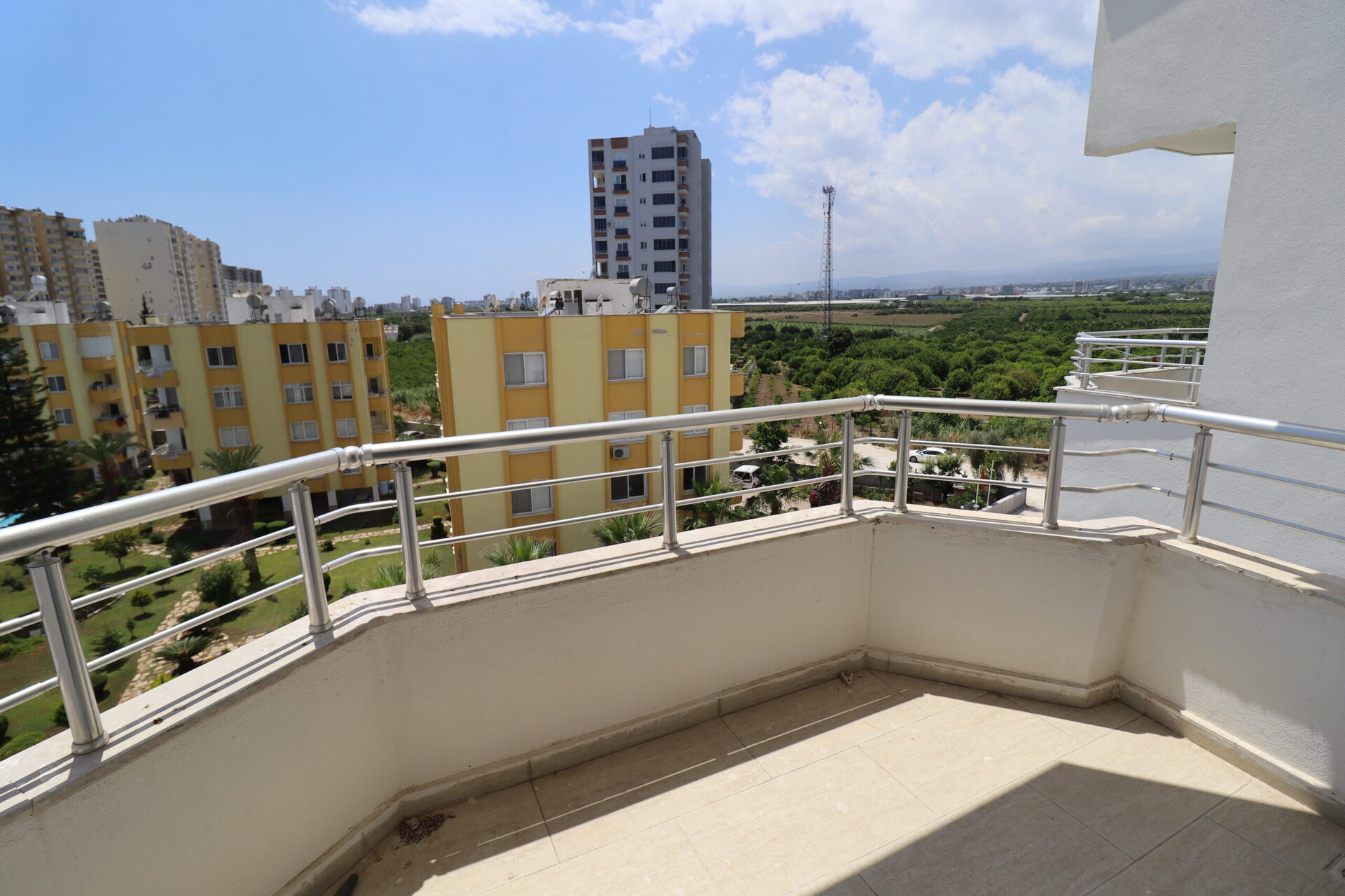 Mersin Çeşmeli Nira Holiday 2+1 Eşyalı Kiralık Yazlık Daire Vip Emlak