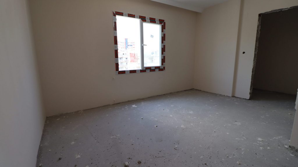 Erdemli Alata Mahallesi Deniz Manzaralı Satılık 4+1 Daire