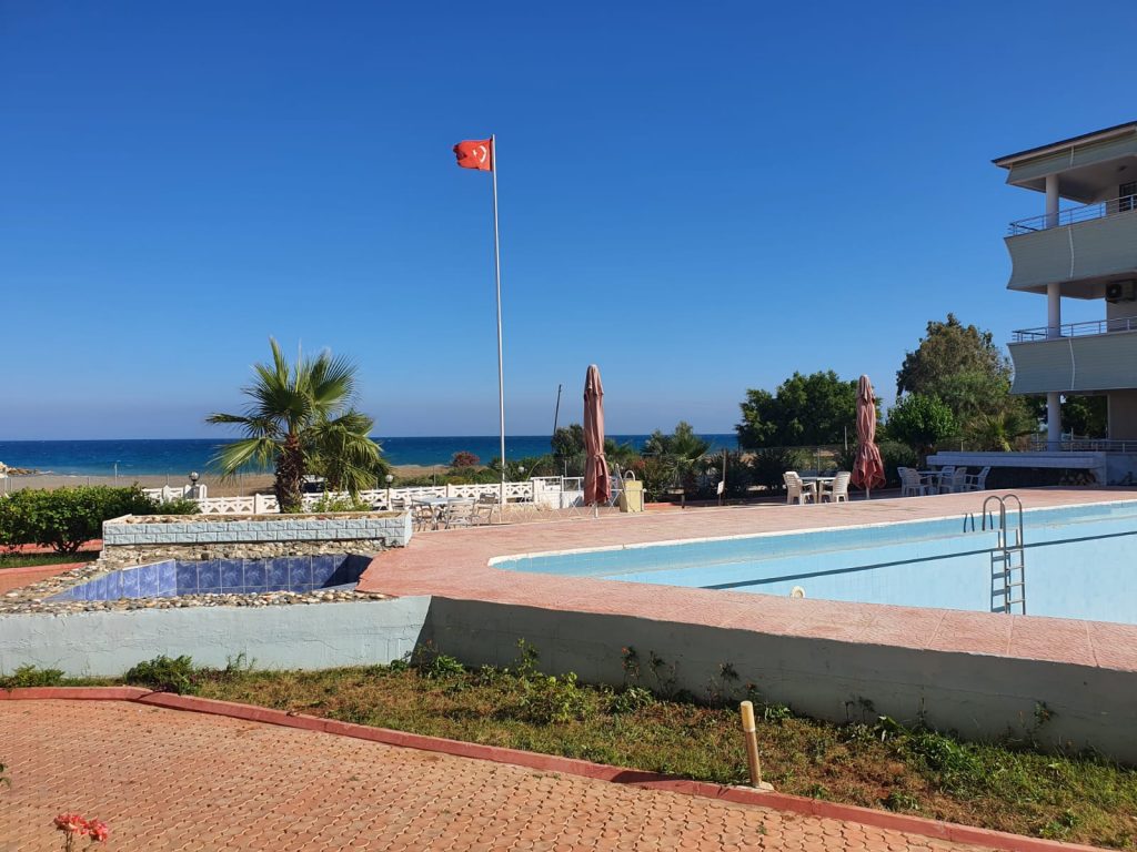 Mersin Erdemli Kocahasanlı Gür Tur Sitesi Eşyalı Satılık 2+1 Daire