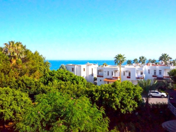 Mersin Erdemli Kumkuyu Altınportakal Eşyalı Satılık 3+1 Villa