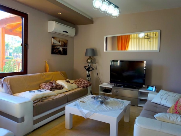 Mersin Erdemli Kumkuyu Altınportakal Eşyalı Satılık 3+1 Villa