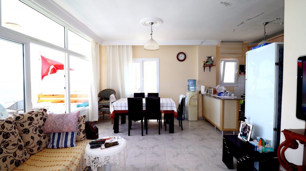 Mersin Ayaş Burçlar Sitesi Satılık Denize Sıfır 3+1 Yazlık Daire