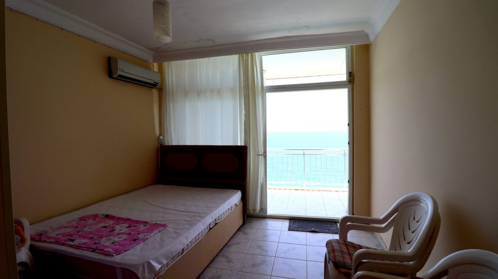 Mersin Ayaş Burçlar Sitesi Satılık Denize Sıfır 3+1 Yazlık Daire