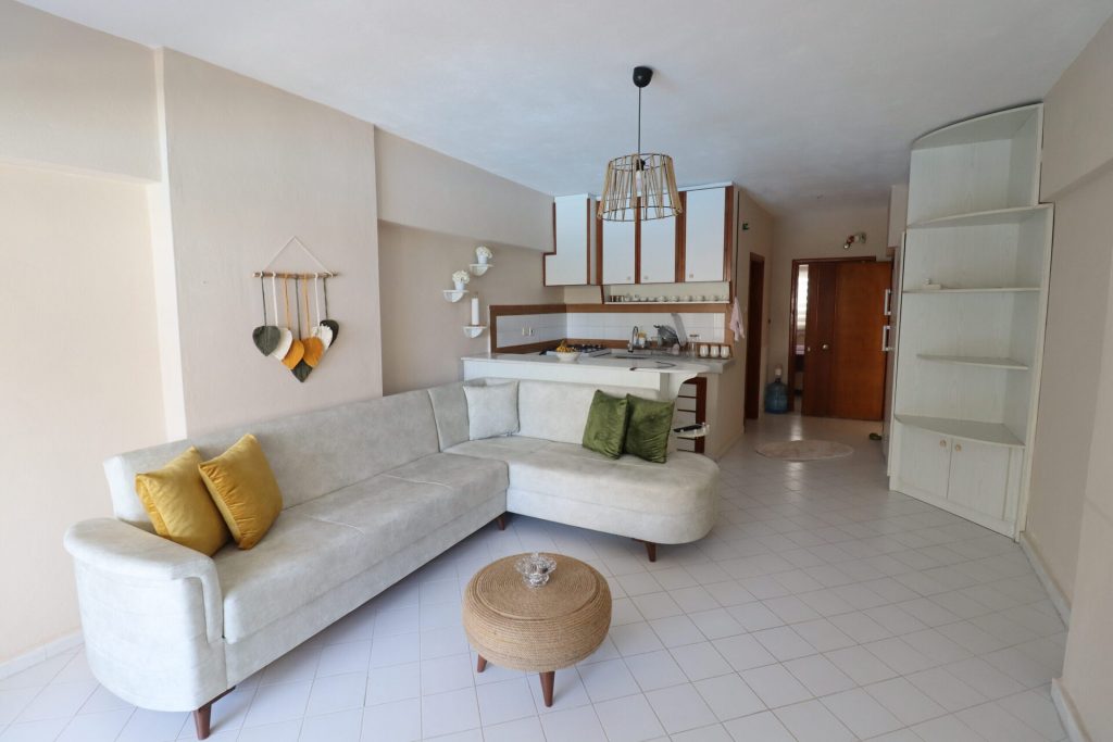 Mersin Tömük Gondol 1 1+1 Eşyalı Satılık Daire