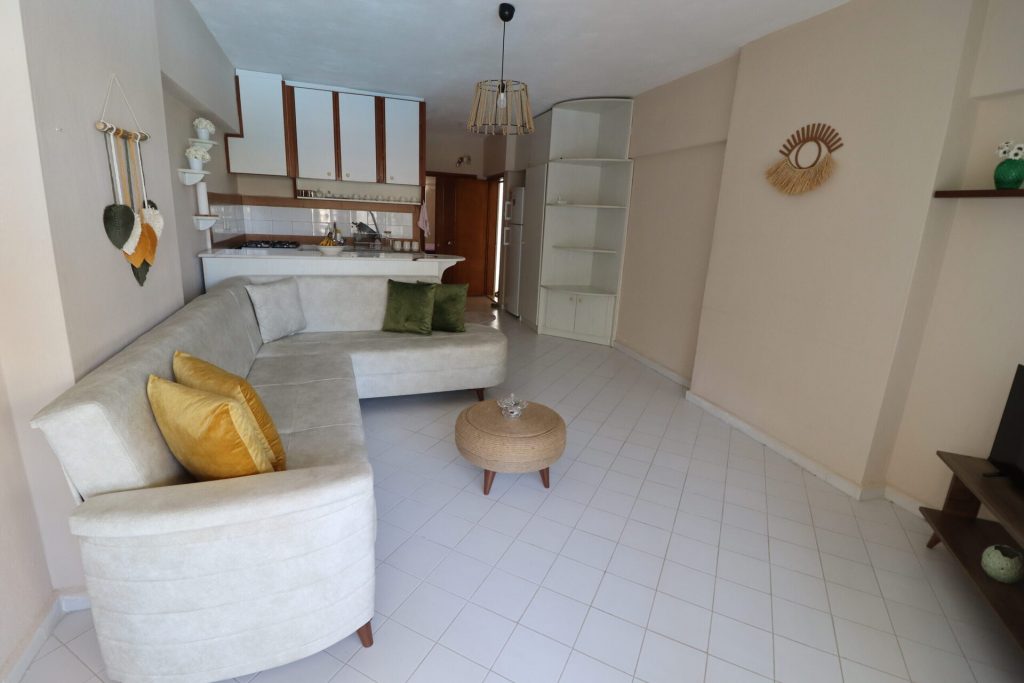 Mersin Tömük Gondol 1 1+1 Eşyalı Satılık Daire