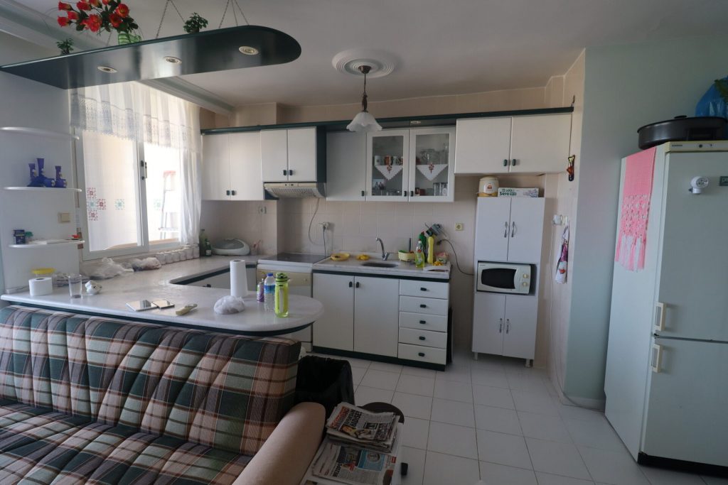 Mersin Erdemli Arpaçbahşiş Güneş 3 Sitesi Eşyalı satılık 2+1 Denize Sıfır Daire