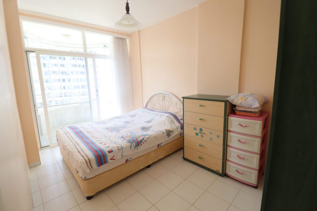 Mersin Erdemli Arpaçbahşiş Güneş 3 Sitesi Eşyalı satılık 2+1 Denize Sıfır Daire
