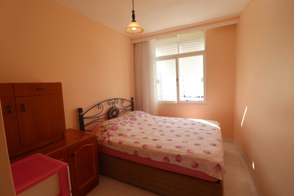Mersin Erdemli Arpaçbahşiş Güneş 3 Sitesi Eşyalı satılık 2+1 Denize Sıfır Daire