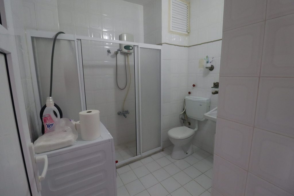 Mersin Erdemli Arpaçbahşiş Güneş 3 Sitesi Eşyalı satılık 2+1 Denize Sıfır Daire