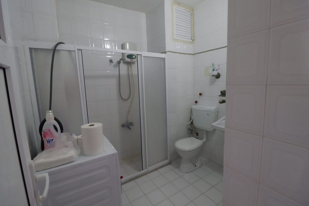 Mersin Erdemli Arpaçbahşiş Güneş 3 Sitesi Eşyalı satılık 2+1 Denize Sıfır Daire