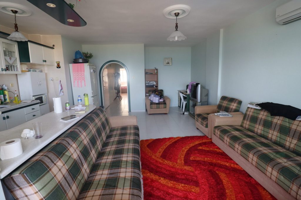 Mersin Erdemli Arpaçbahşiş Güneş 3 Sitesi Eşyalı satılık 2+1 Denize Sıfır Daire