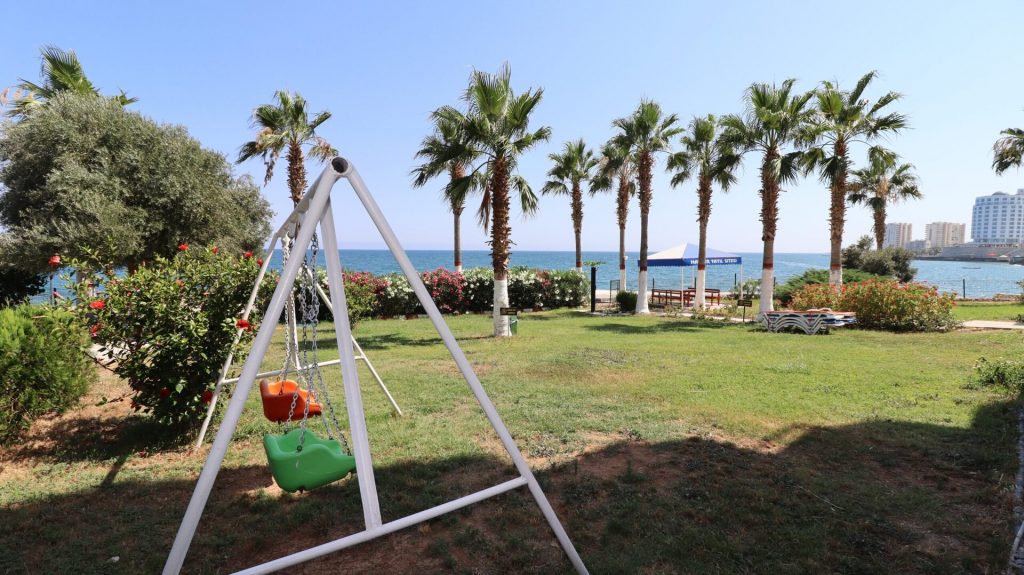 Mersin Ayaş Halder Sitesi Denize Sıfır Satılık Yazlık Daire