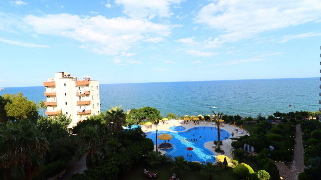 Mersin Ayaş  Elissa Tatil Sitesi Denize Sıfır Satılık Yazlık Daire