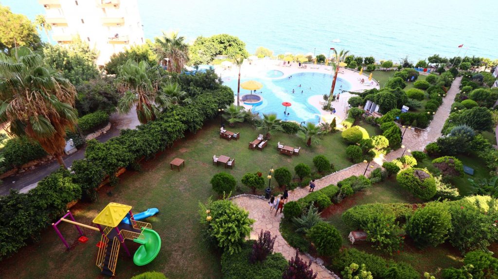 Mersin Ayaş  Elissa Tatil Sitesi Denize Sıfır Satılık Yazlık Daire
