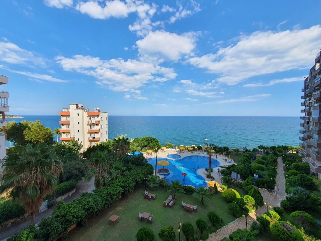 Mersin Ayaş  Elissa Tatil Sitesi Denize Sıfır Satılık Yazlık Daire