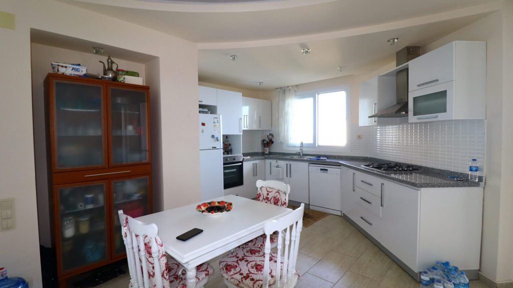 Mersin Ayaş  Elissa Tatil Sitesi Denize Sıfır Satılık Yazlık Daire