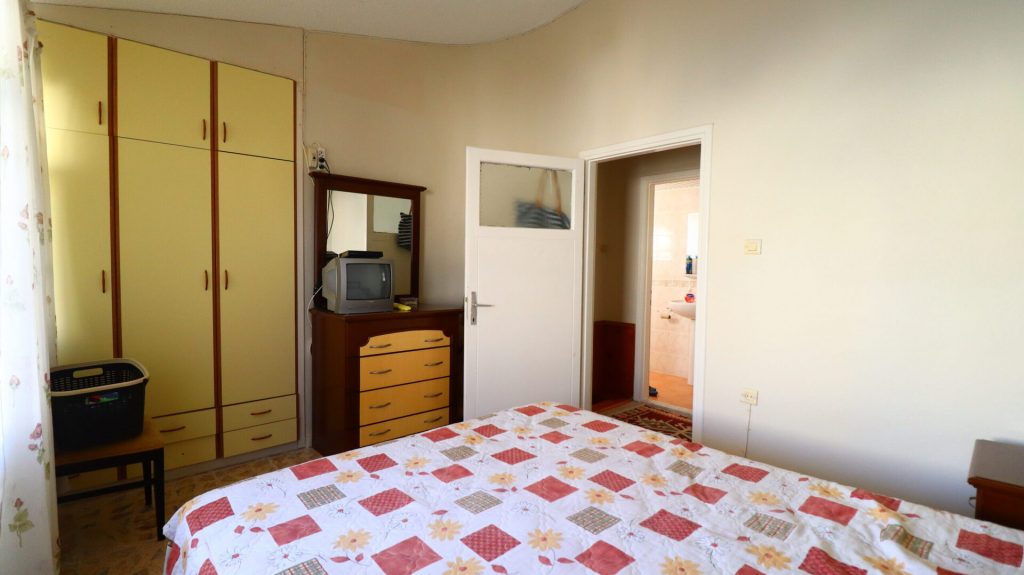 Çeşmeli Denize Sıfır  Serinkent Tatil Sitesi Satılık 2+1 Villa