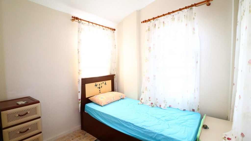 Çeşmeli Denize Sıfır  Serinkent Tatil Sitesi Satılık 2+1 Villa